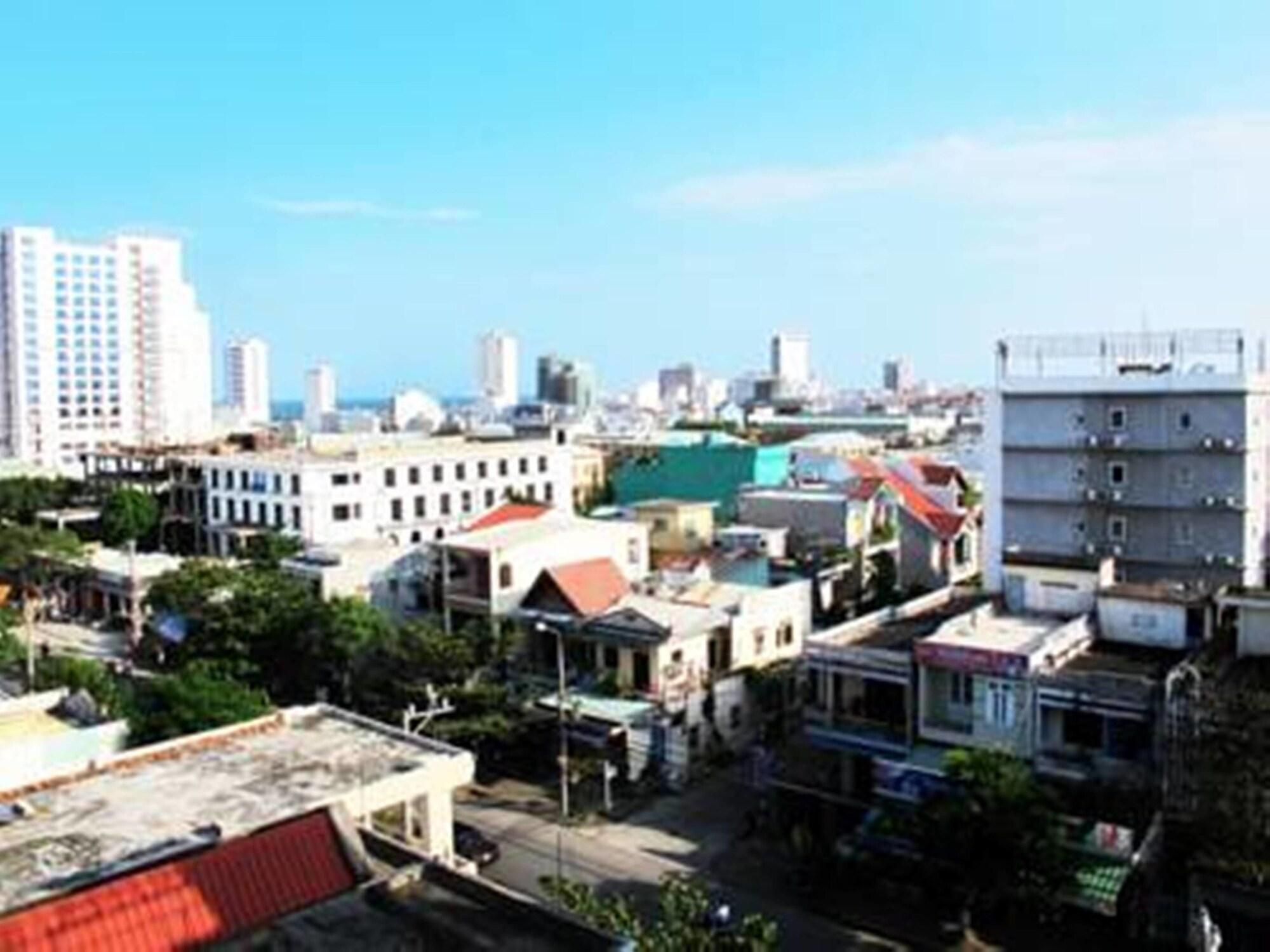 Nhat Linh Hotel & Apartment Da Nang Esterno foto